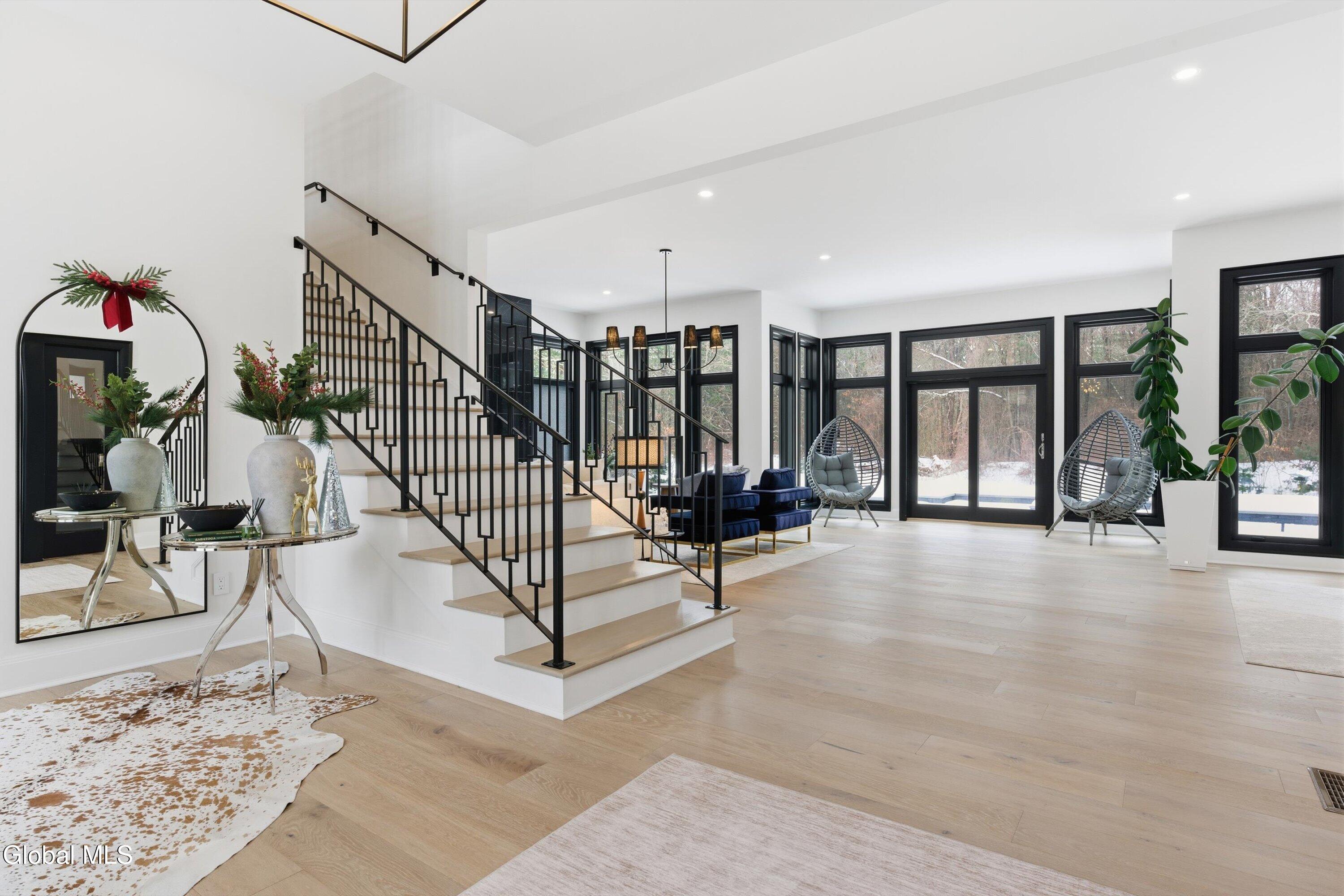 15 Joshua Road Saratoga Springs, NY 12866 - Photo 3 of 33 Living Room
