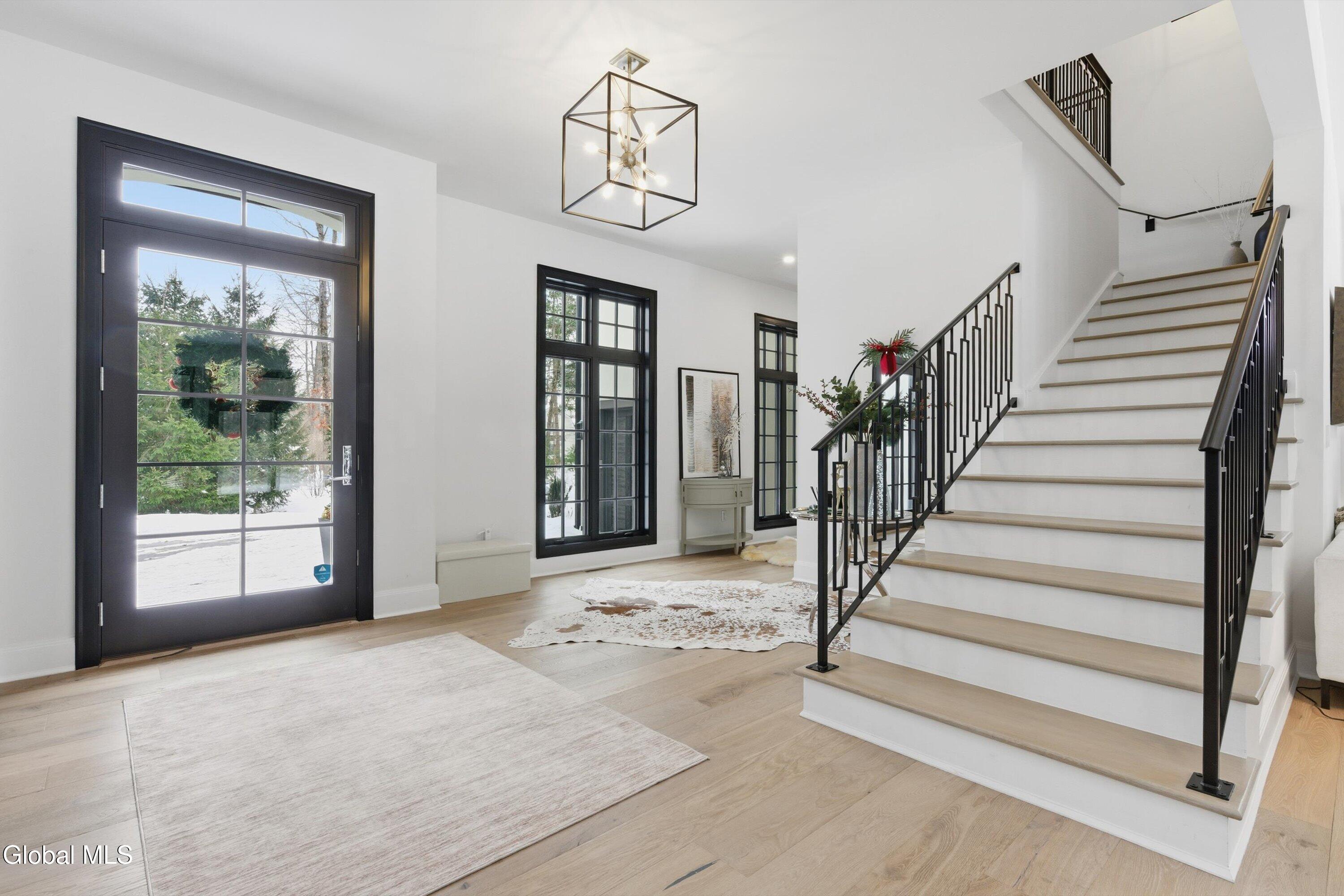 15 Joshua Road Saratoga Springs, NY 12866 - Photo 4 of 33 Living Room