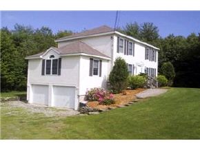2 Blue Ridge Circle Stratham, NH 03885 - Photo 3 of 5 Gallery Image 3