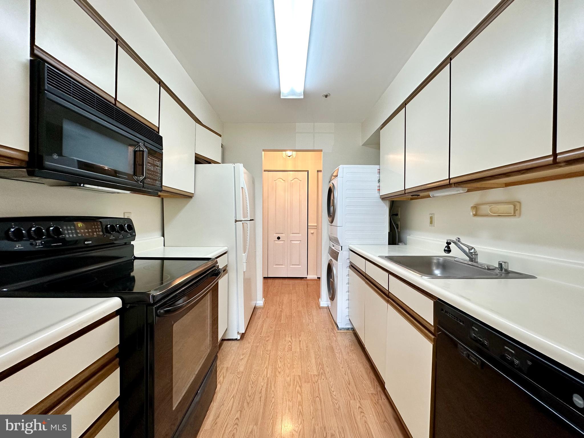 8493 Falls Run Road, Unit D Ellicott City, MD 21043 - Photo 9 of 44 Galley kitchen