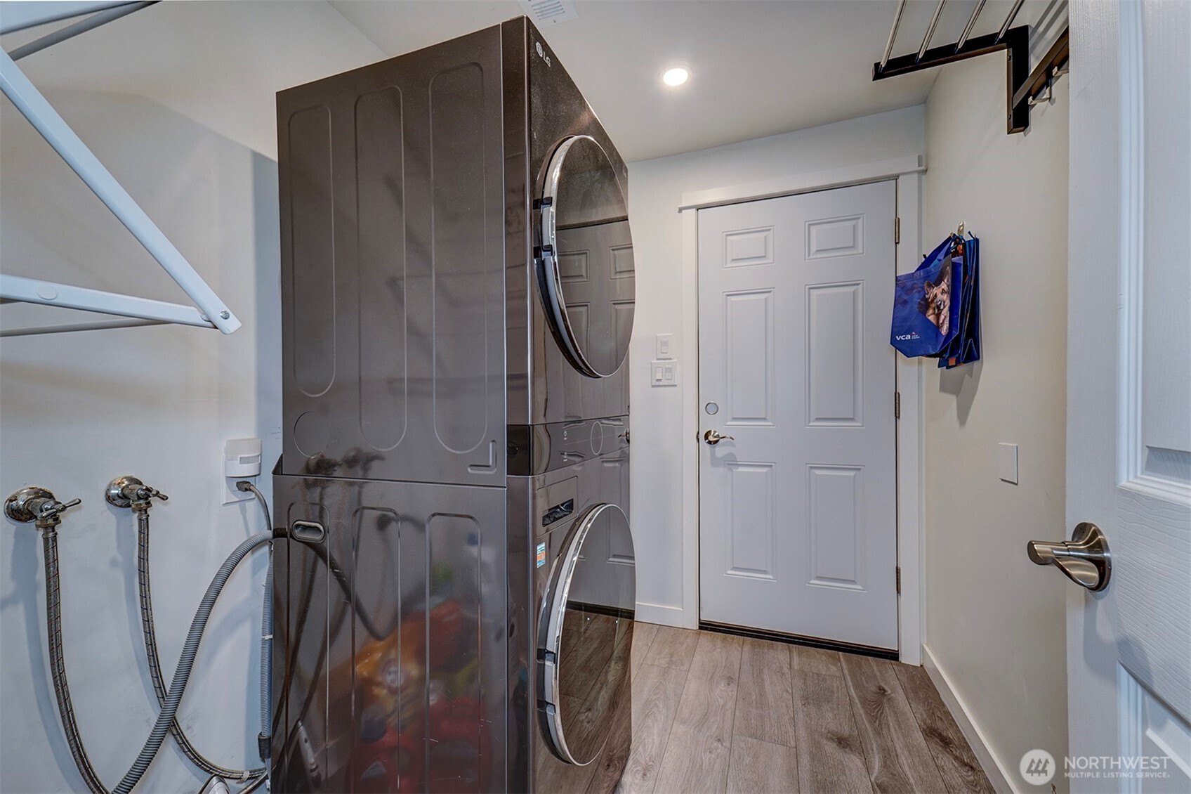 4931 Knute Anderson Road Northwest Silverdale, WA 98383 - Photo 17 of 37 a bathroom with a shower