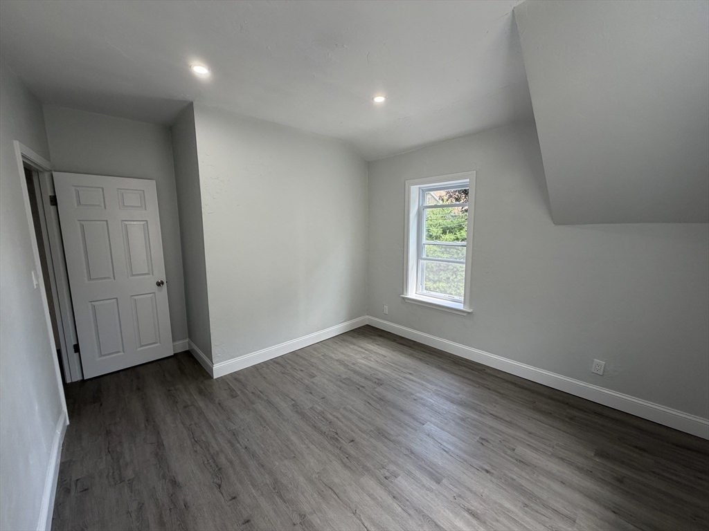 75 Draper Avenue, Unit 75 Mansfield, MA 02048 - Photo 12 of 17