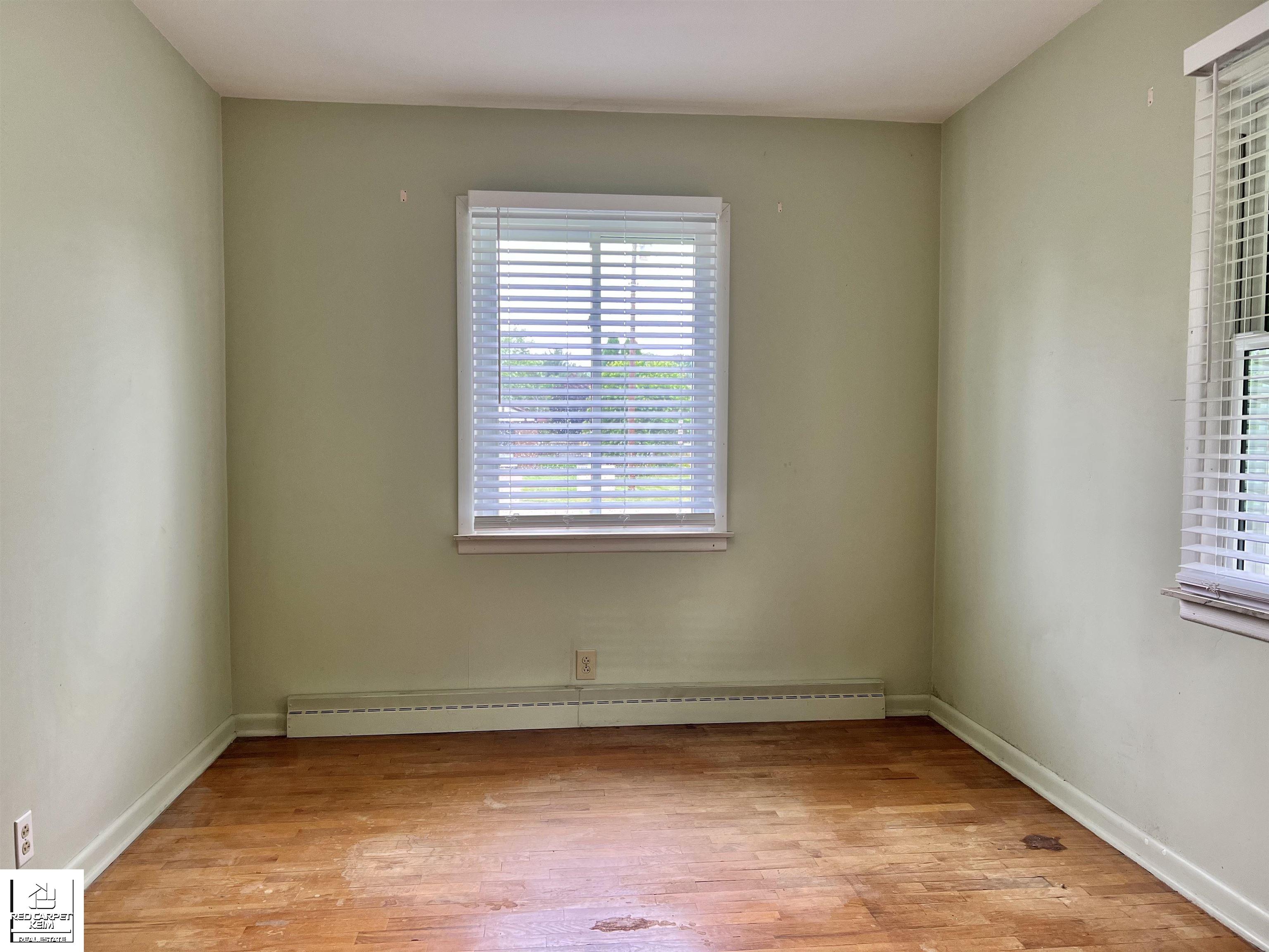 4292 Risedorph Street Burton, MI 48509 - Photo 11 of 30 50179257-98487284-6142-476f-bfee-b1f47660a6f6.JPG