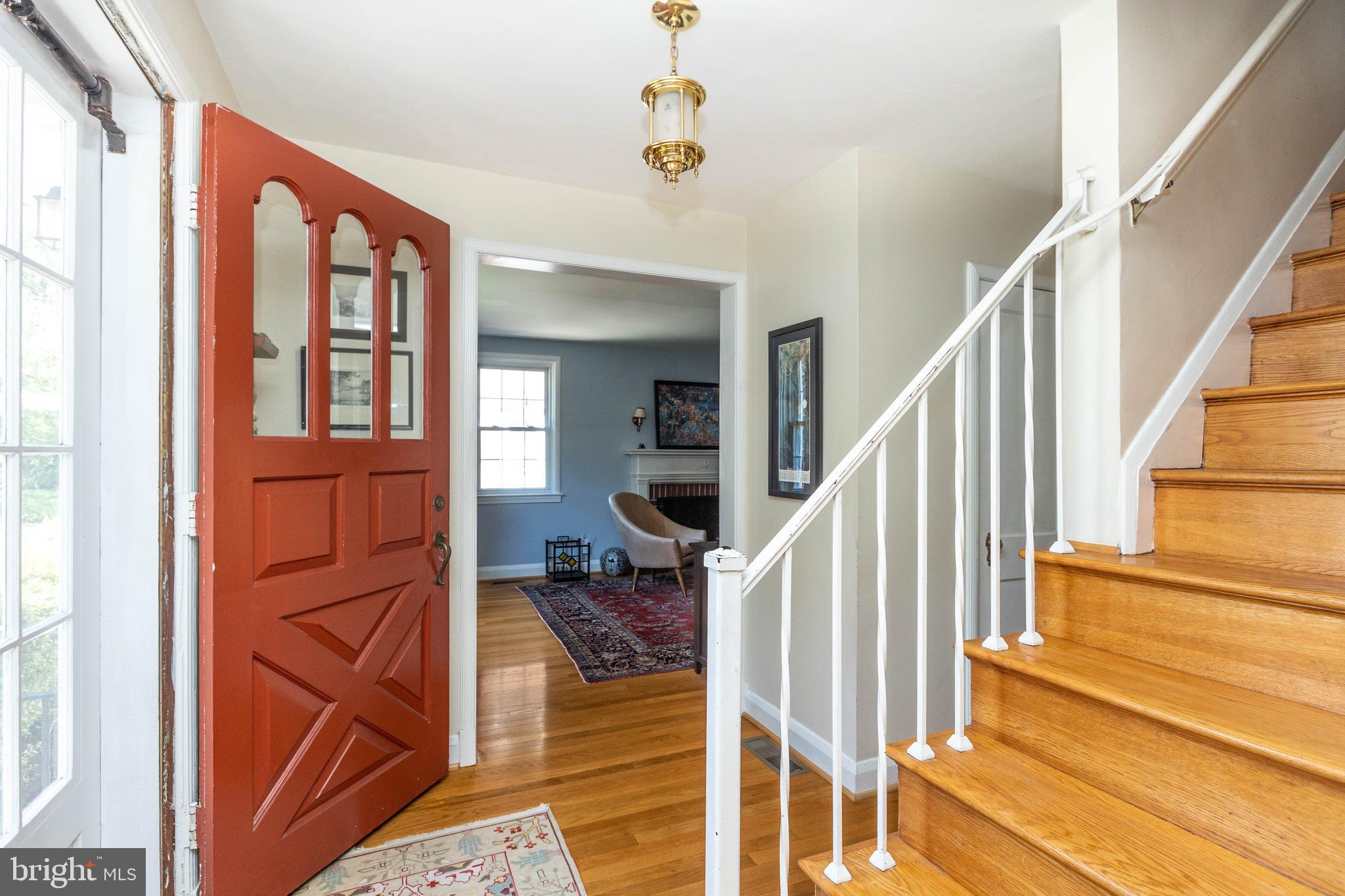 604 Overbrook Road Baltimore, MD 21212 - Photo 16 of 39 Foyer