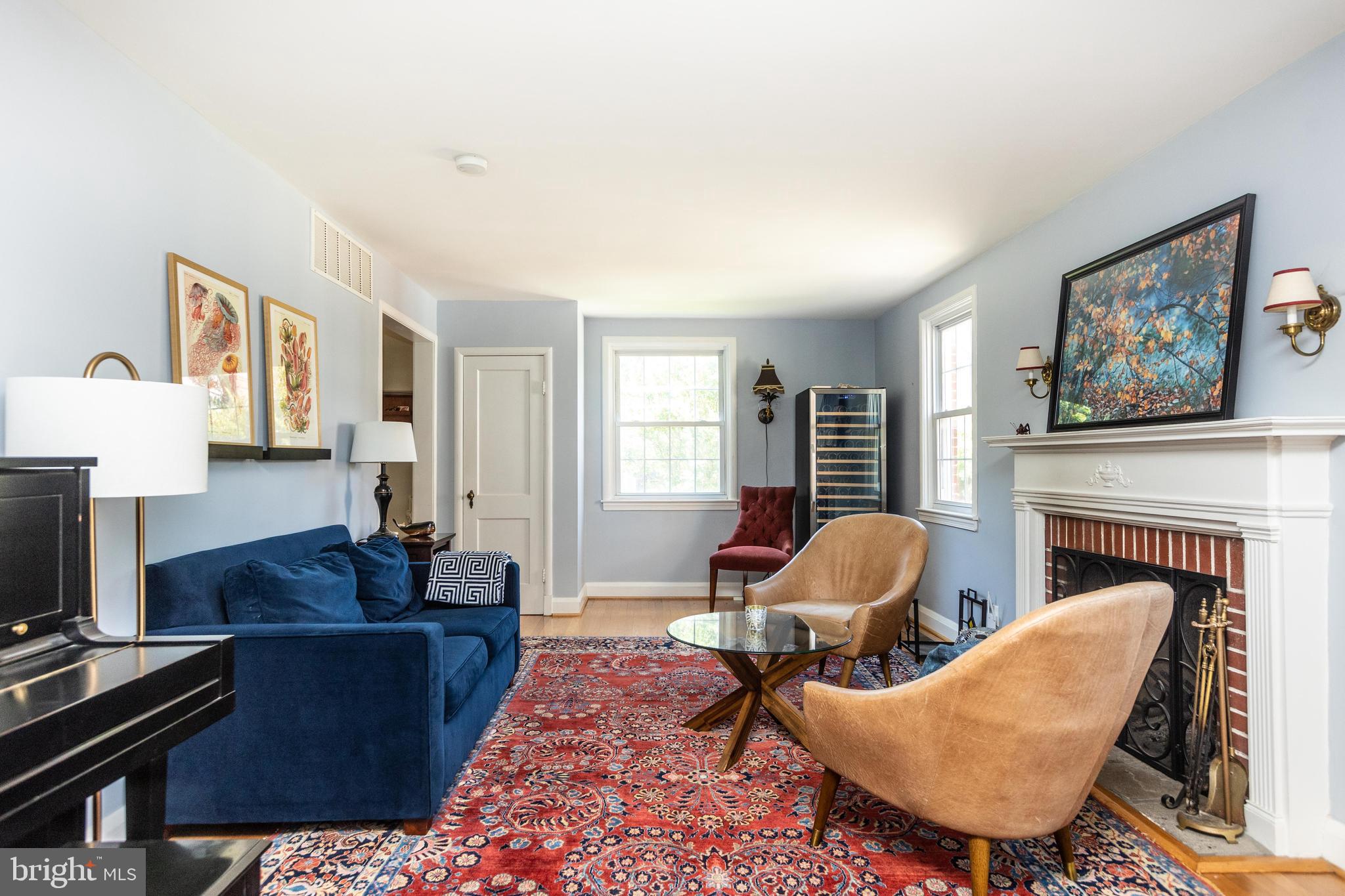 604 Overbrook Road Baltimore, MD 21212 - Photo 3 of 39 Living room