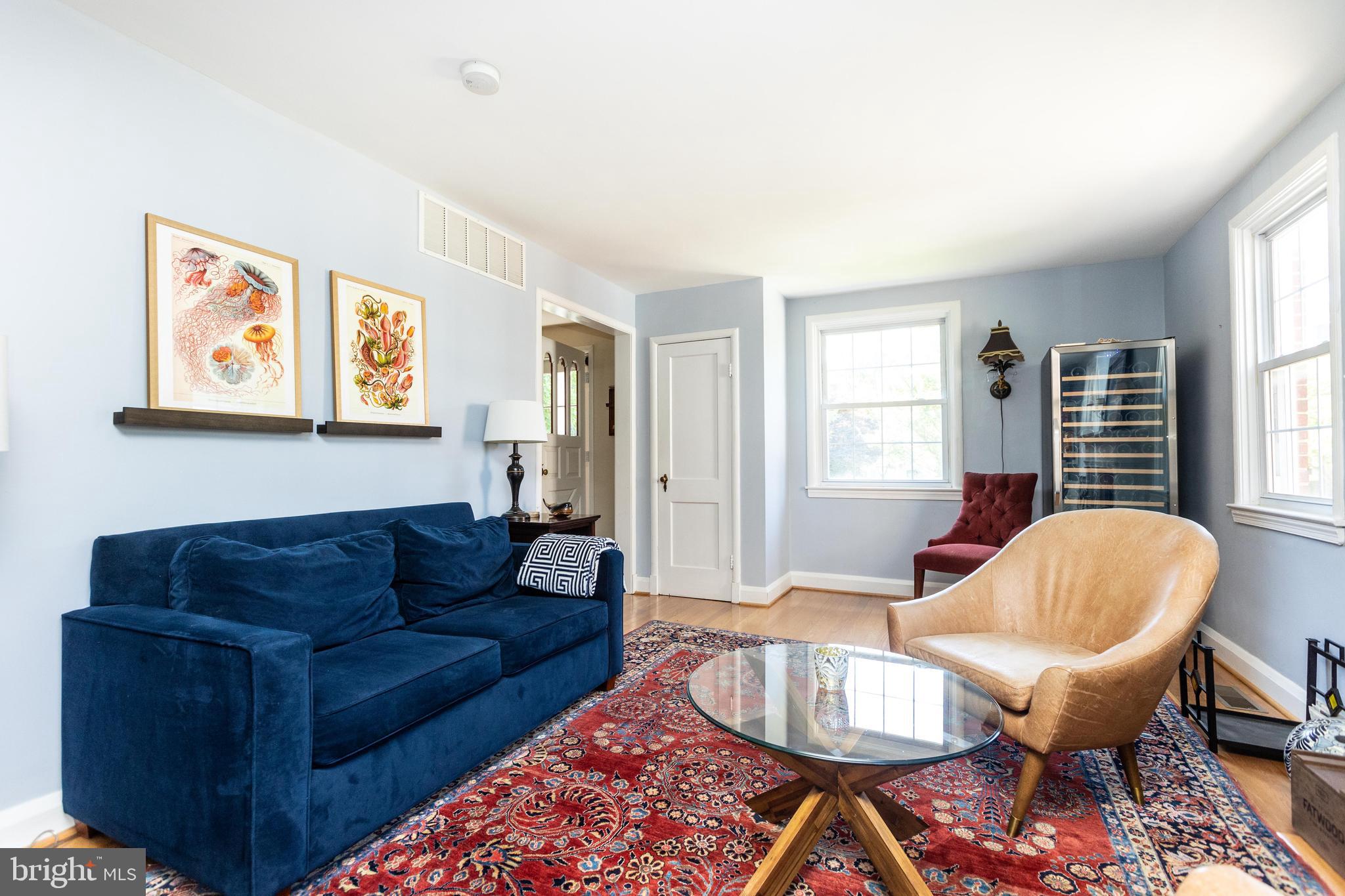604 Overbrook Road Baltimore, MD 21212 - Photo 5 of 39 Living room