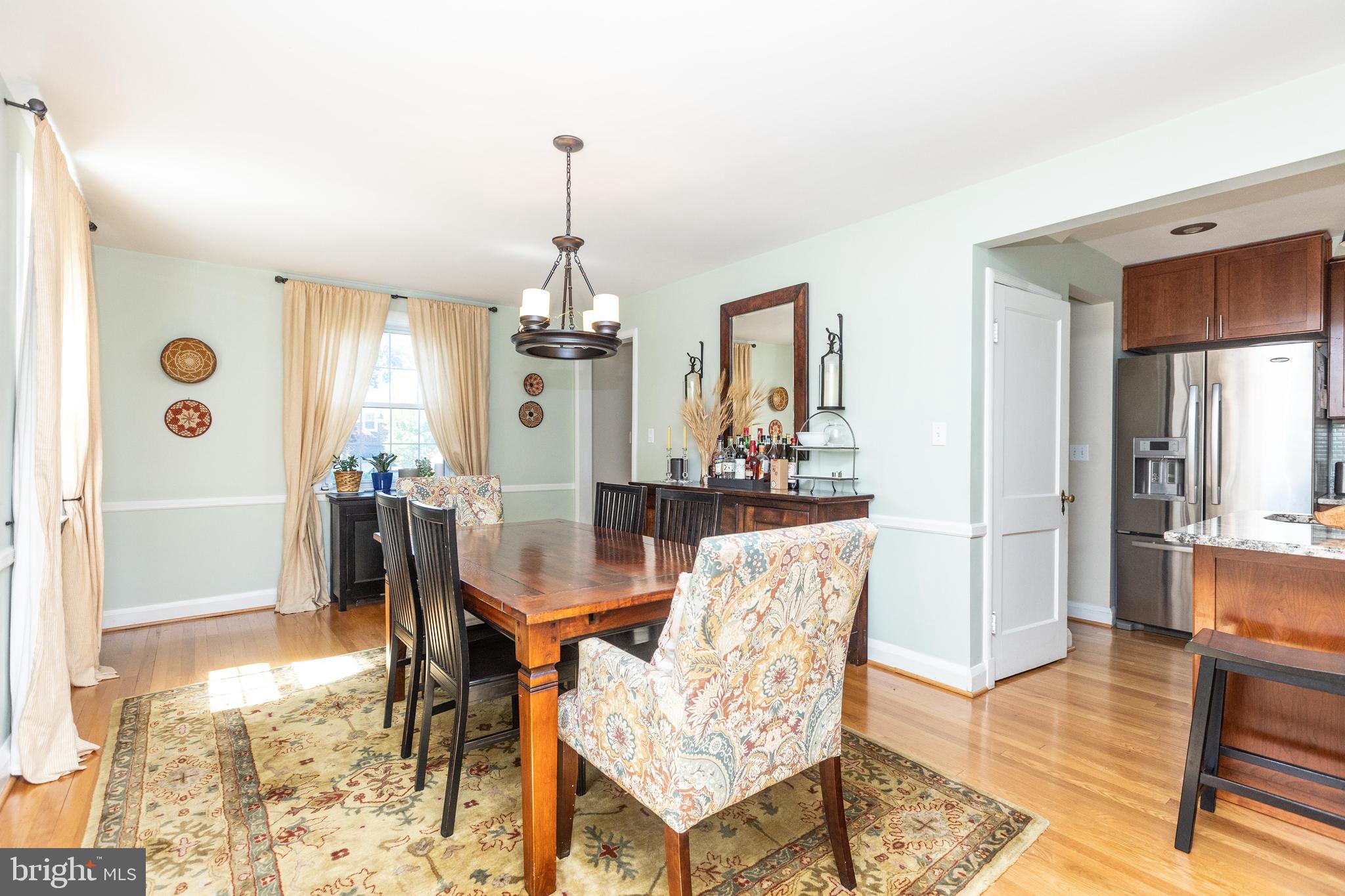 604 Overbrook Road Baltimore, MD 21212 - Photo 6 of 39 Dining room