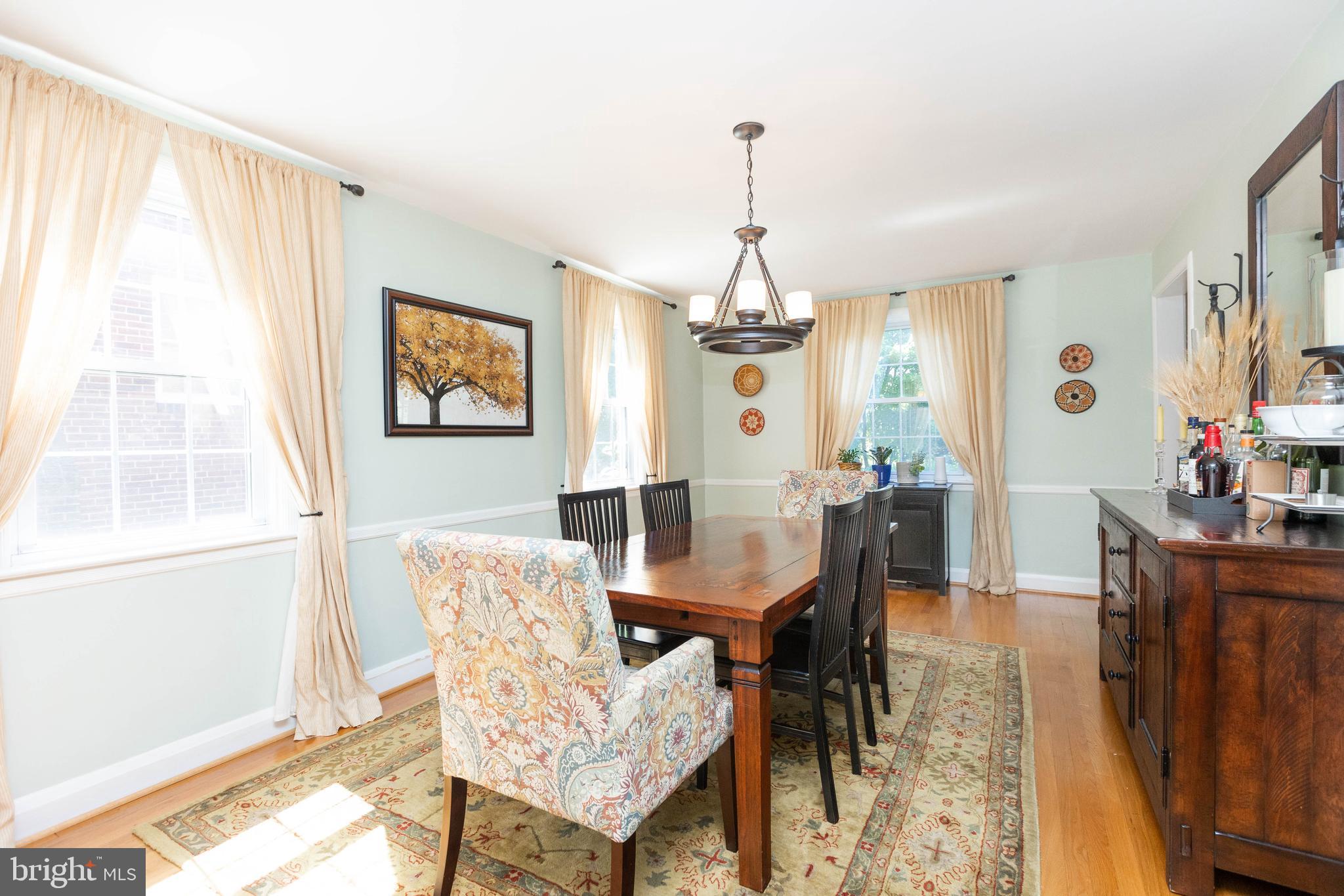 604 Overbrook Road Baltimore, MD 21212 - Photo 7 of 39 Dining room