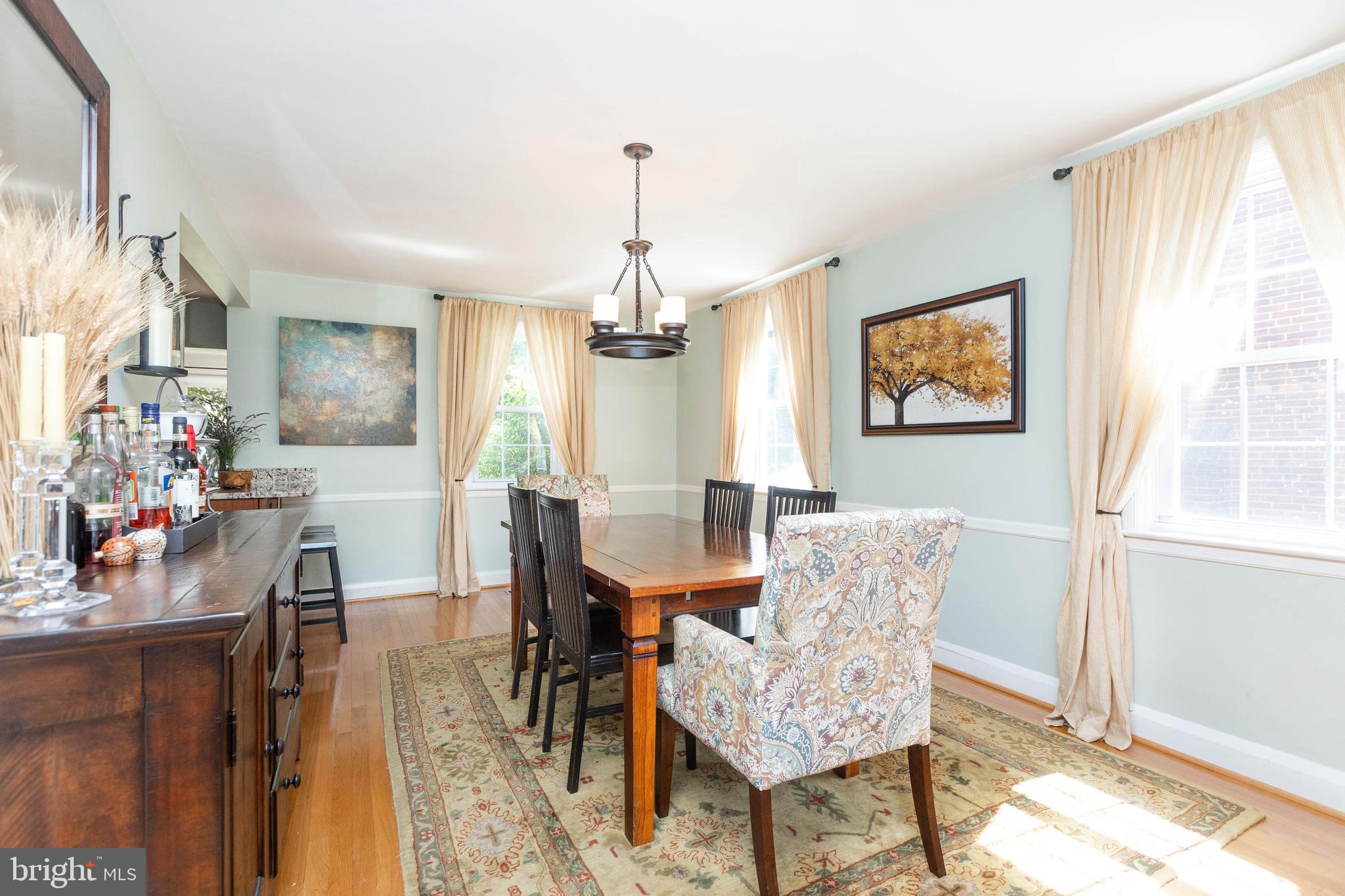 604 Overbrook Road Baltimore, MD 21212 - Photo 8 of 39 Dining room