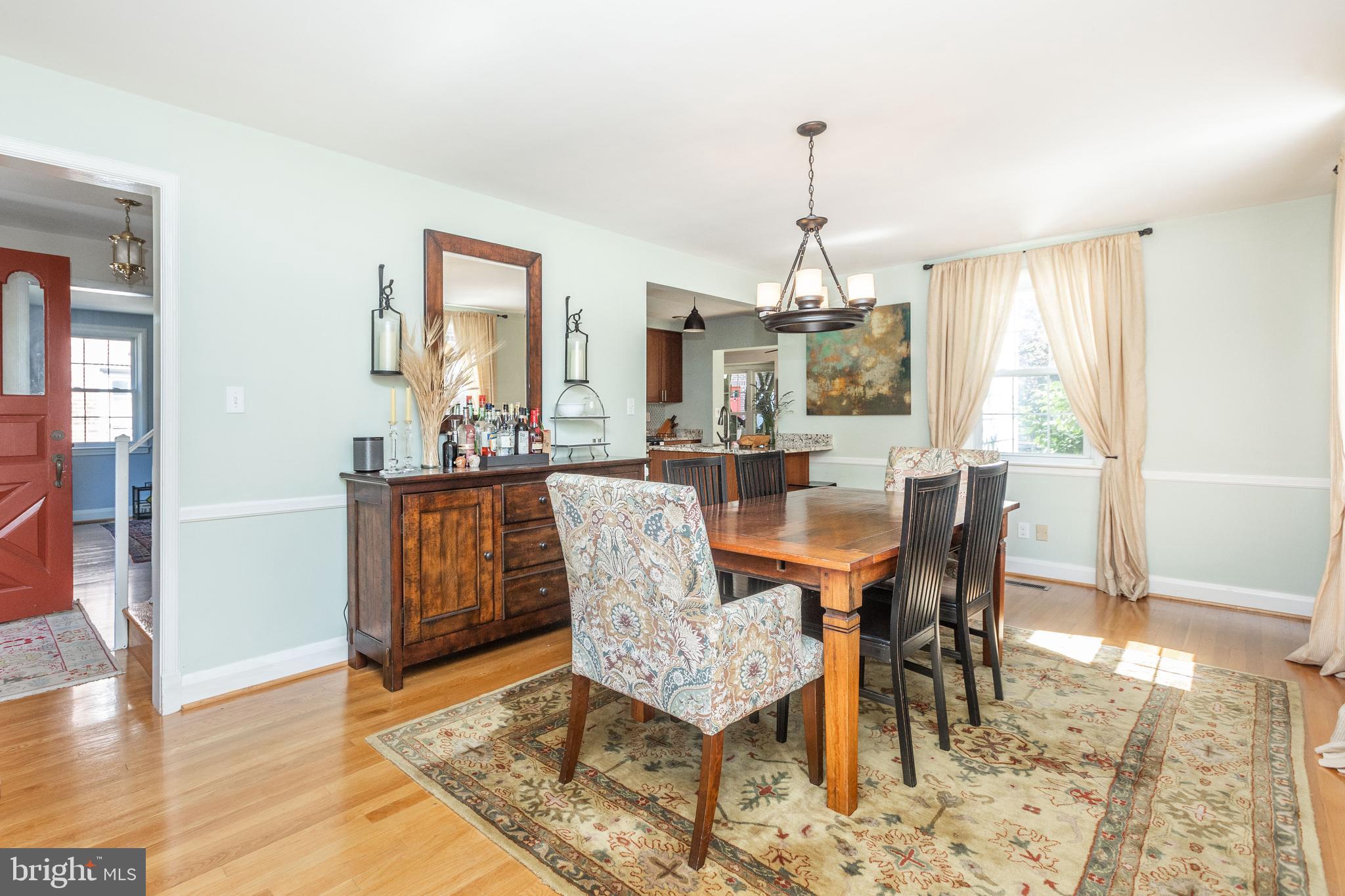 604 Overbrook Road Baltimore, MD 21212 - Photo 9 of 39 Dining room