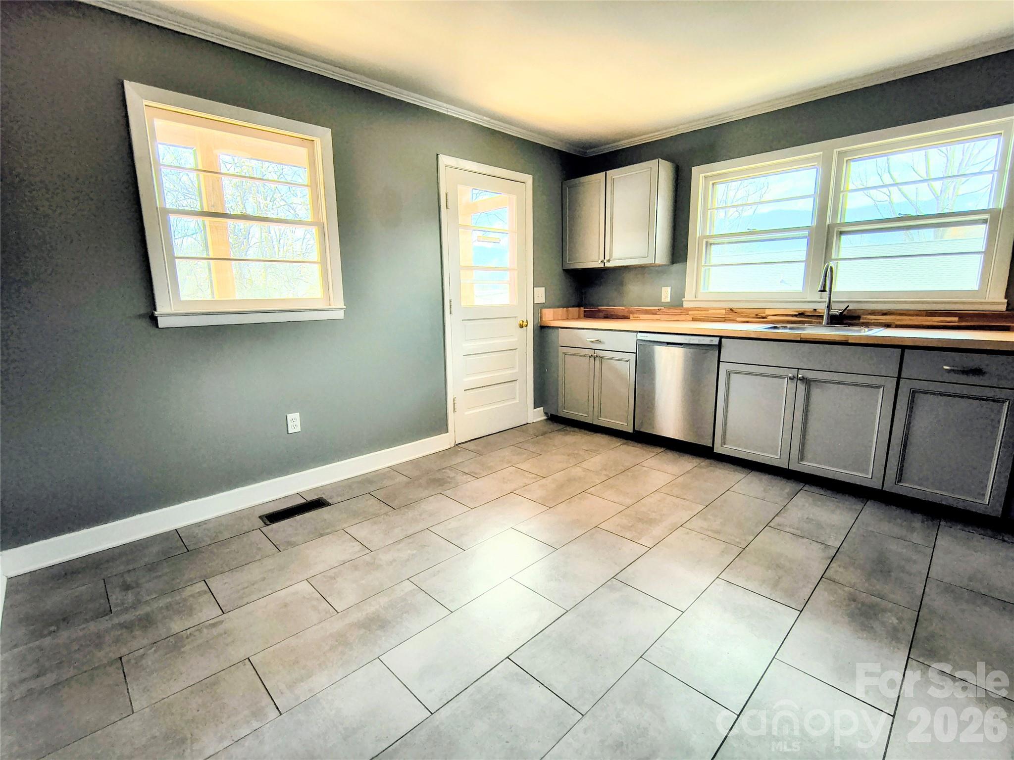 143 Tabernacle Road Black Mountain, NC 28711 - Photo 7 of 21