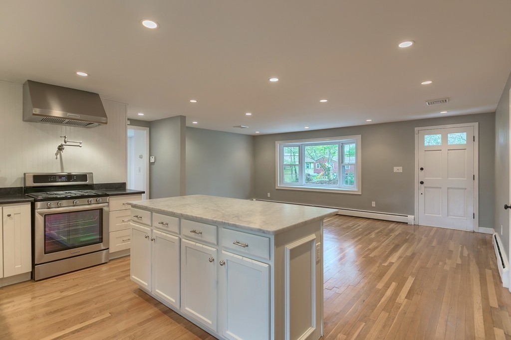3 Jordan Road Billerica, MA 01821 - Photo 6 of 30
