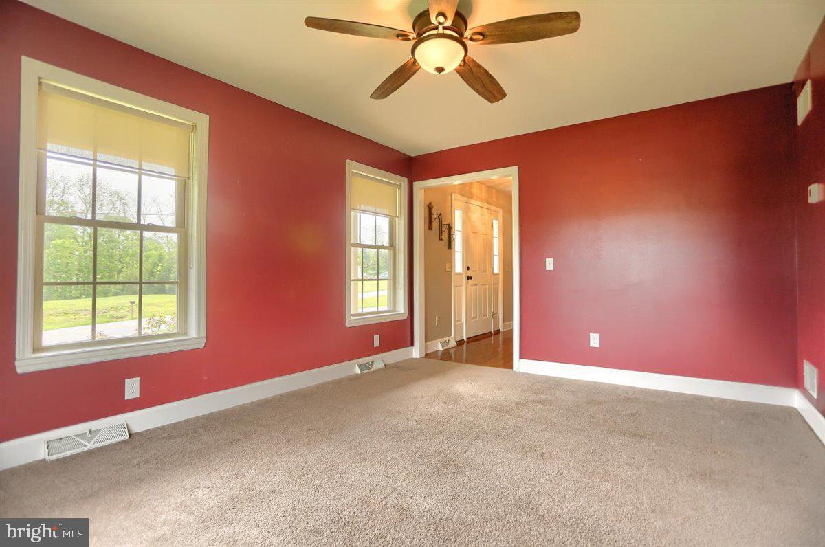 575 Locust Point Road York, PA 17406 - Photo 22 of 43 Gallery Image 22