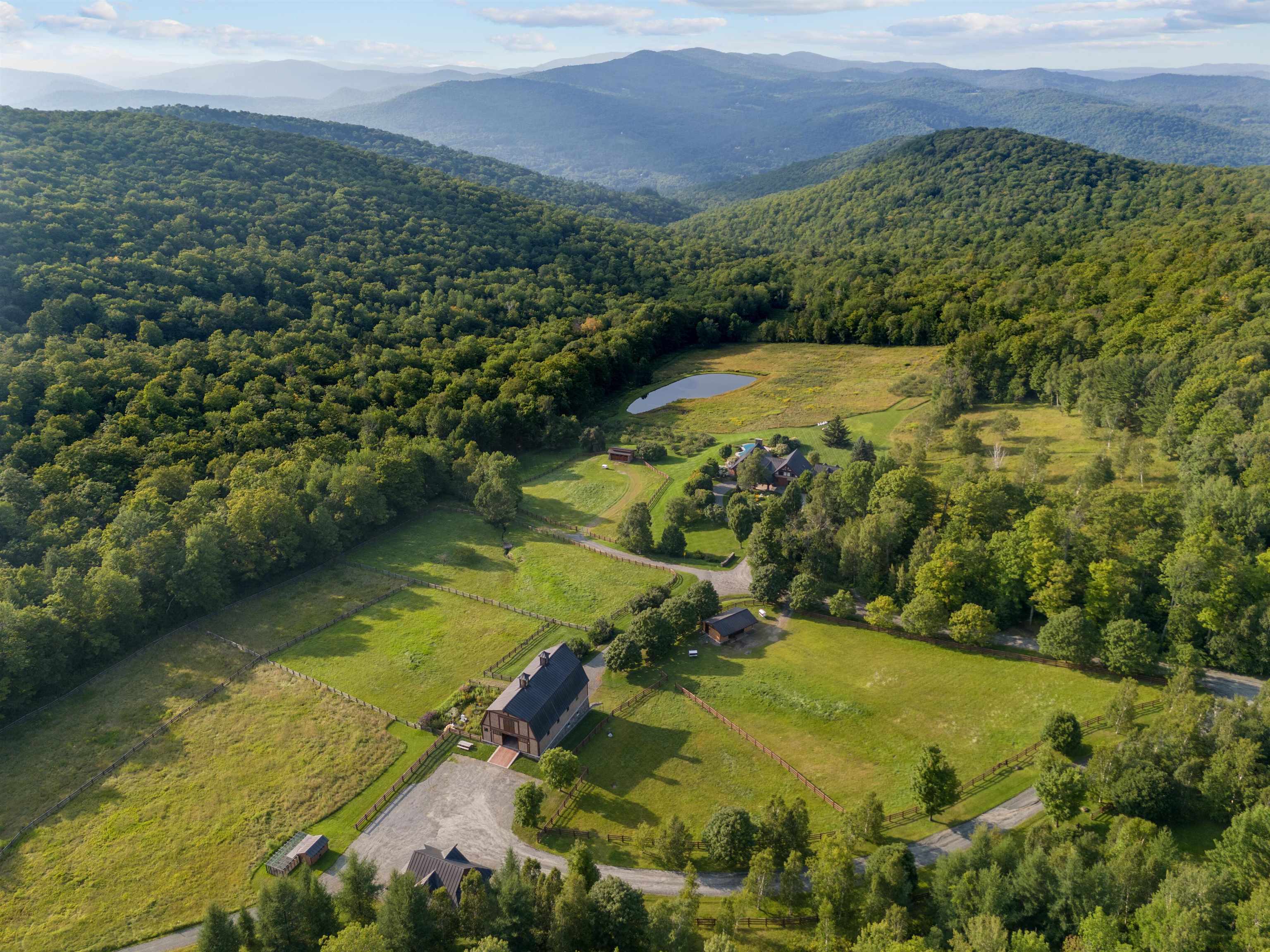2358 Long Hill Road Woodstock, VT 05091 - Photo 3 of 51