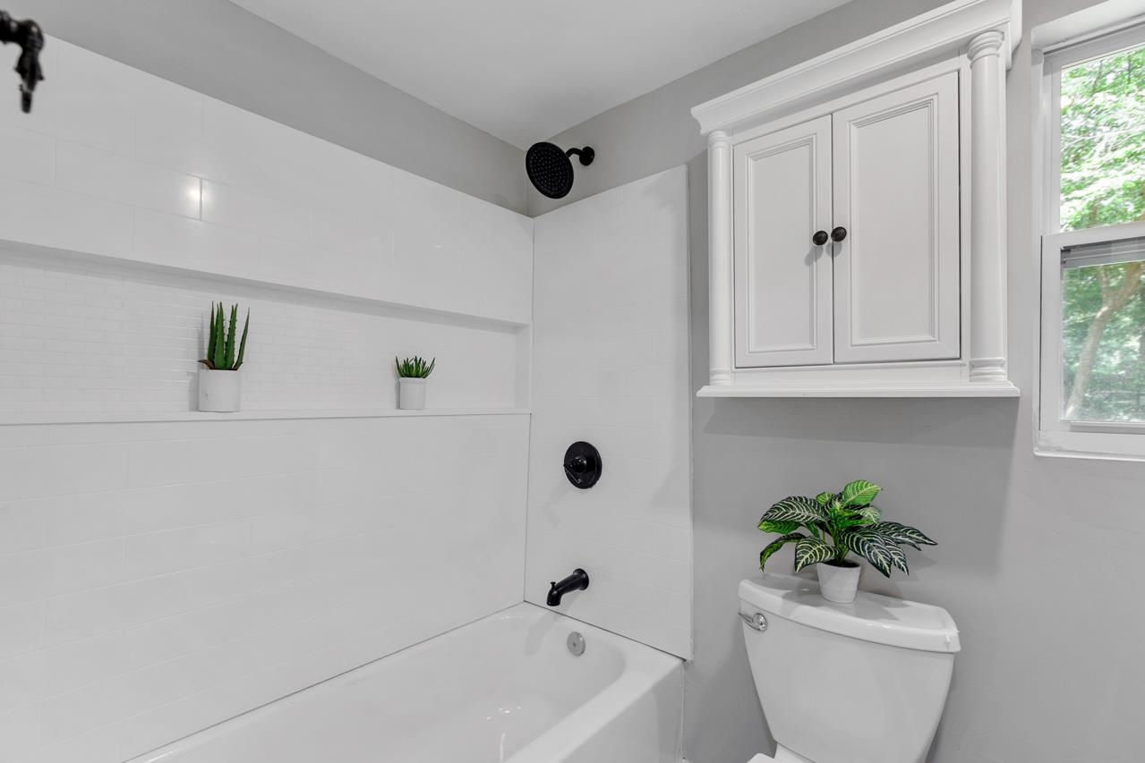 9538 Roean Morgan Tallahassee, FL 32305 - Photo 38 of 41 Gallery Image 38