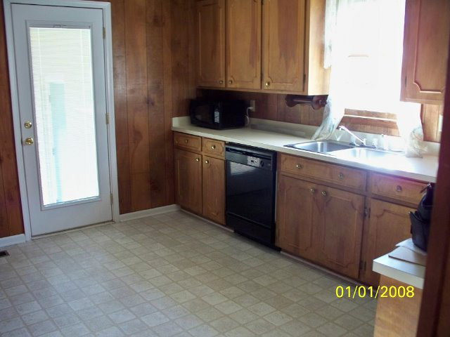 3470 Old Camden Road Dalzell, SC 29040 - Photo 2 of 10