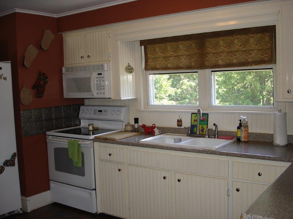 7 Lloyd Road Waterville, ME 04901 - Photo 3 of 14 Kitchen