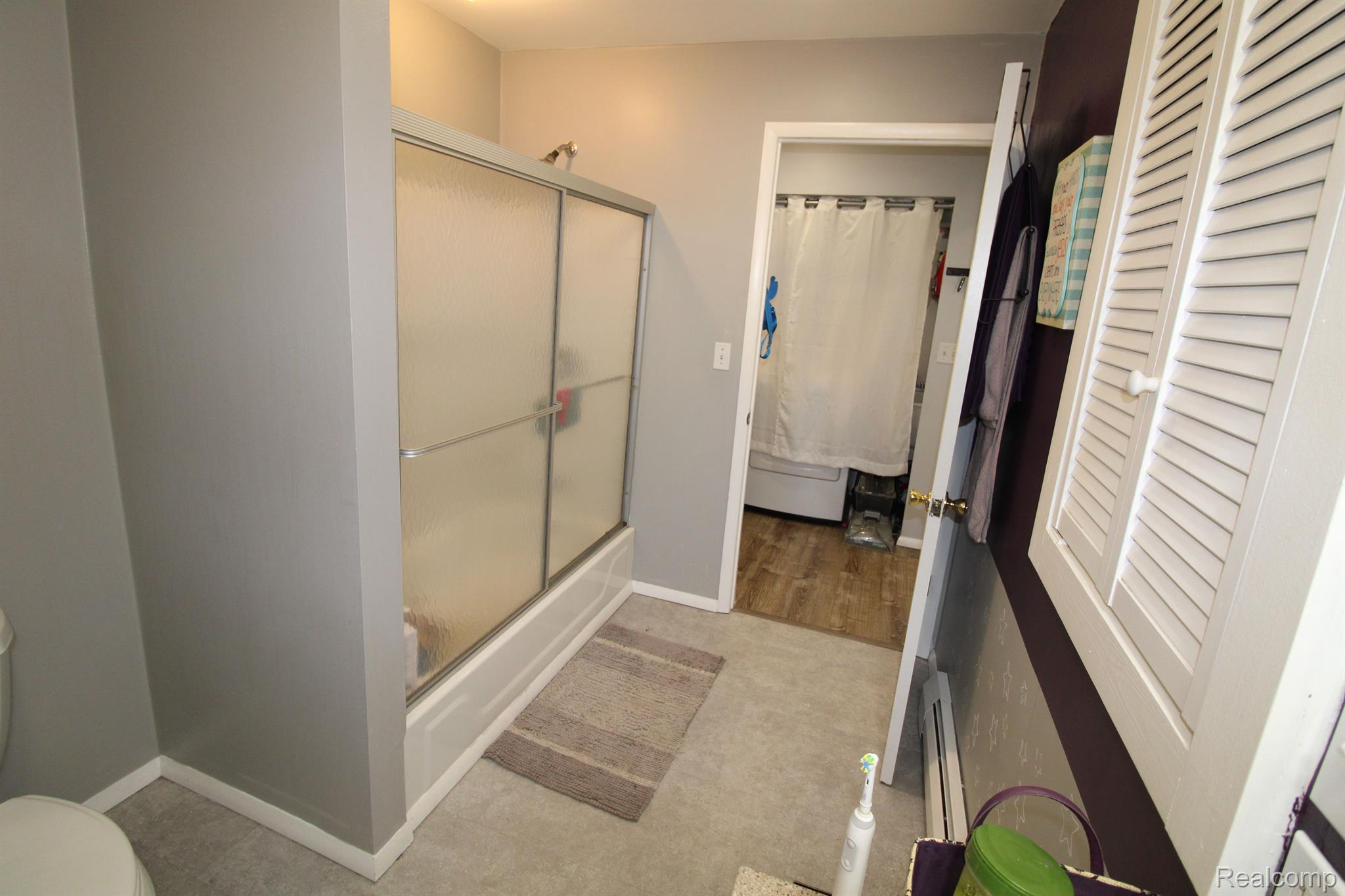 463 Joslyn Road Lake Orion, MI 48362 - Photo 56 of 93 Gallery Image 56
