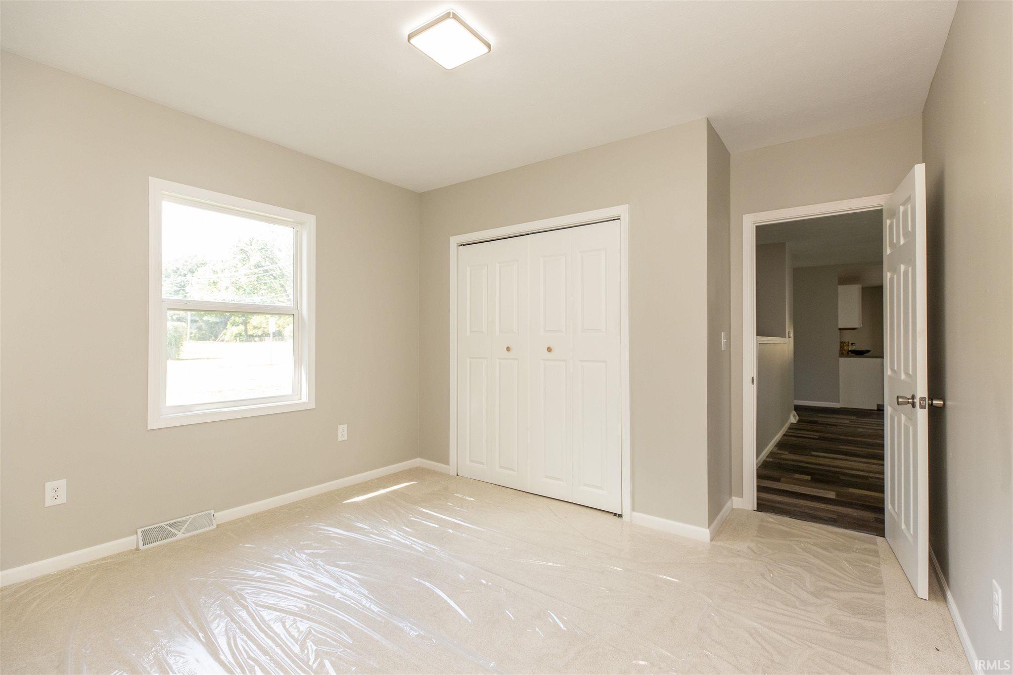 22990 Edison Road South Bend, IN 46628 - Photo 25 of 35 Gallery Image 25