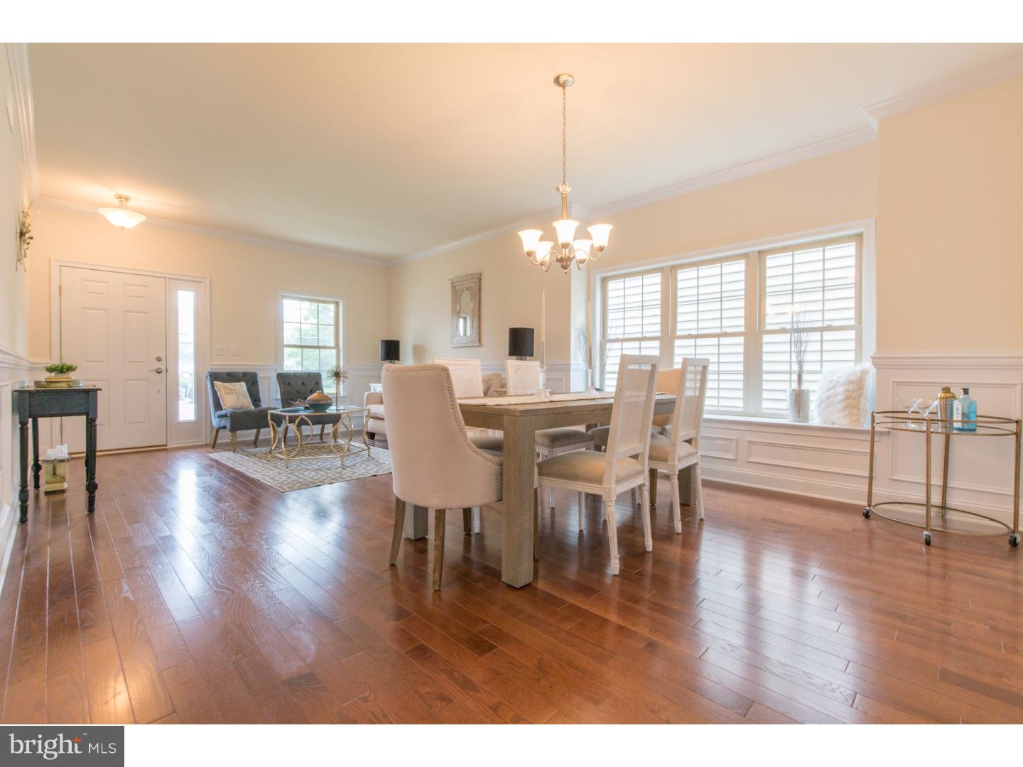 13111 Worthington Road Philadelphia, PA 19116 - Photo 4 of 25 Dining Room
