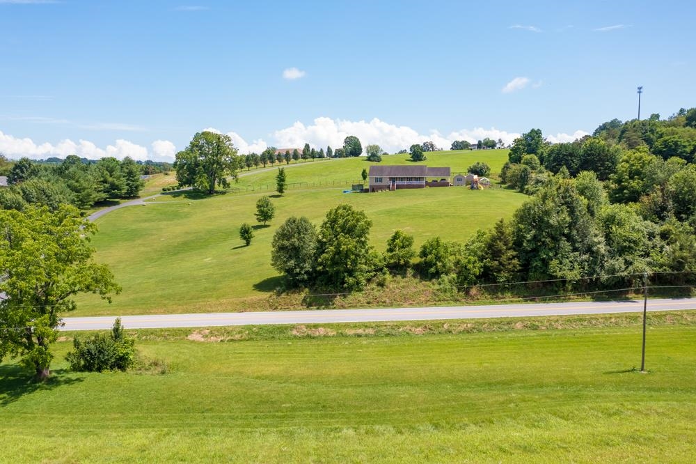 760 Frog Pond Road Staunton, VA 24401 - Photo 8 of 9 Gallery Image 8