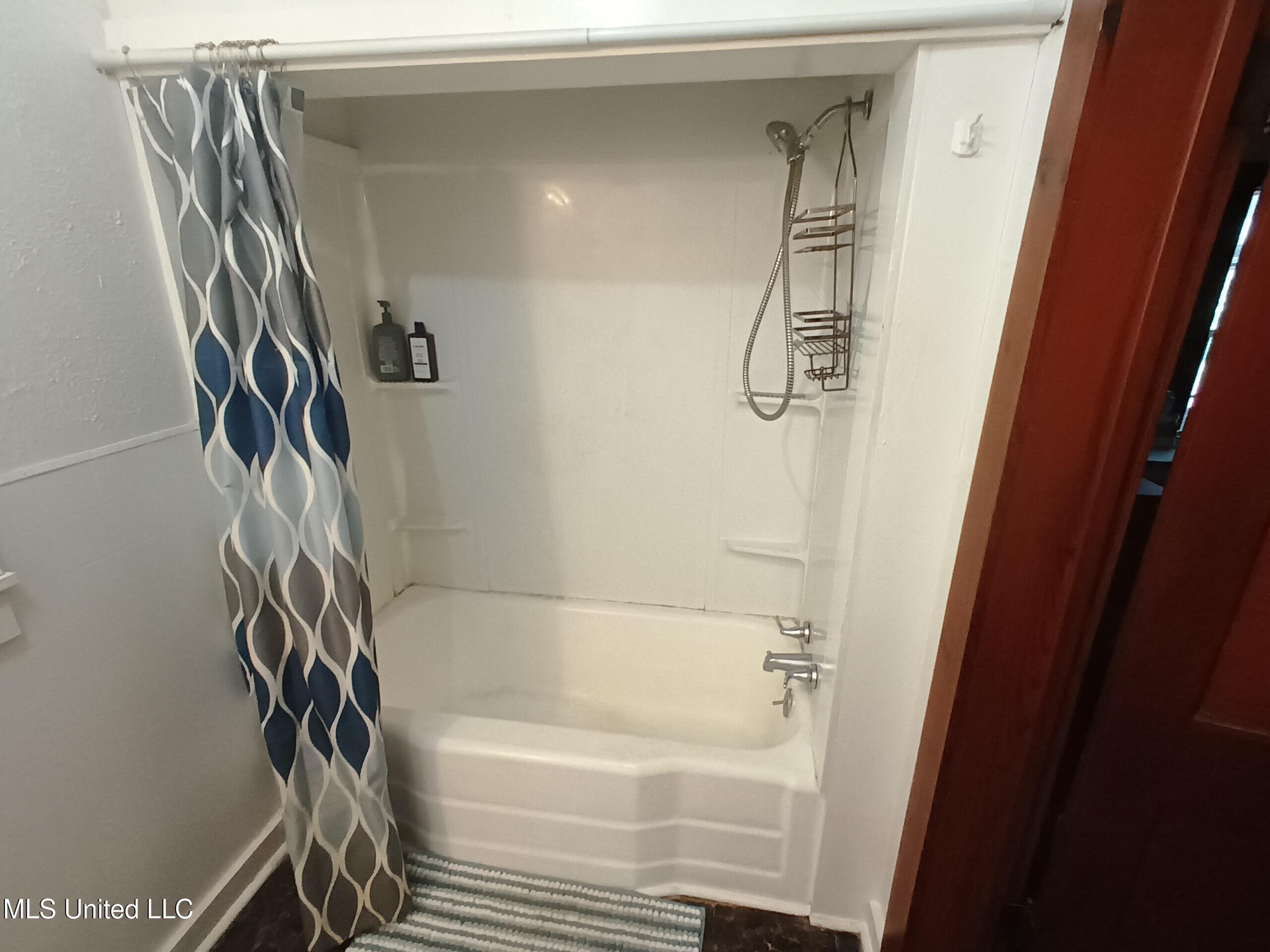 706 South Decatur Street Union, MS 39365 - Photo 32 of 46 Bathroom