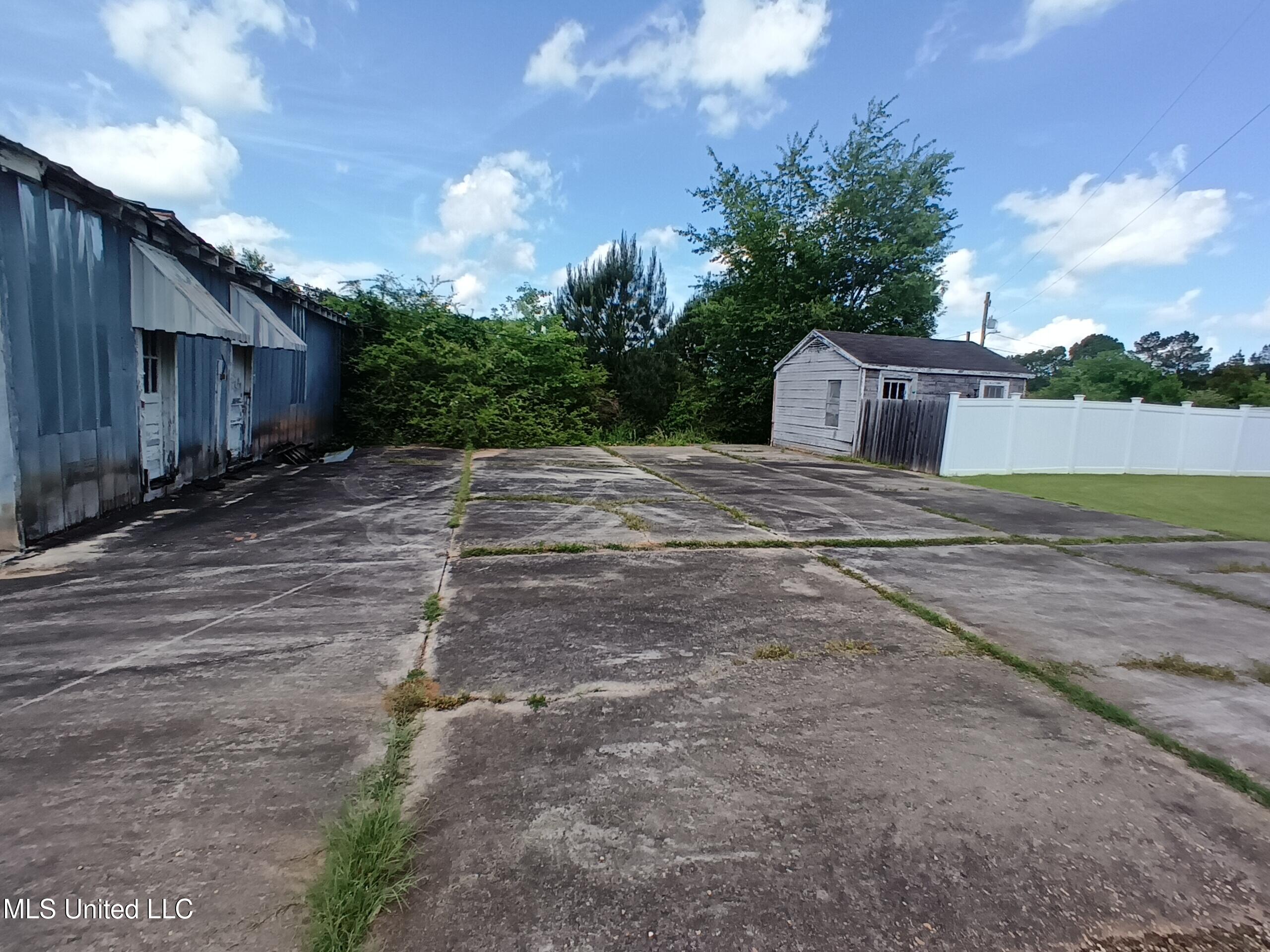 706 South Decatur Street Union, MS 39365 - Photo 41 of 46 Exterior