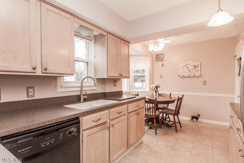 4110 West Pleasant Valley Road Cleveland, OH 44134 - Photo 6 of 25 Gallery Image 6