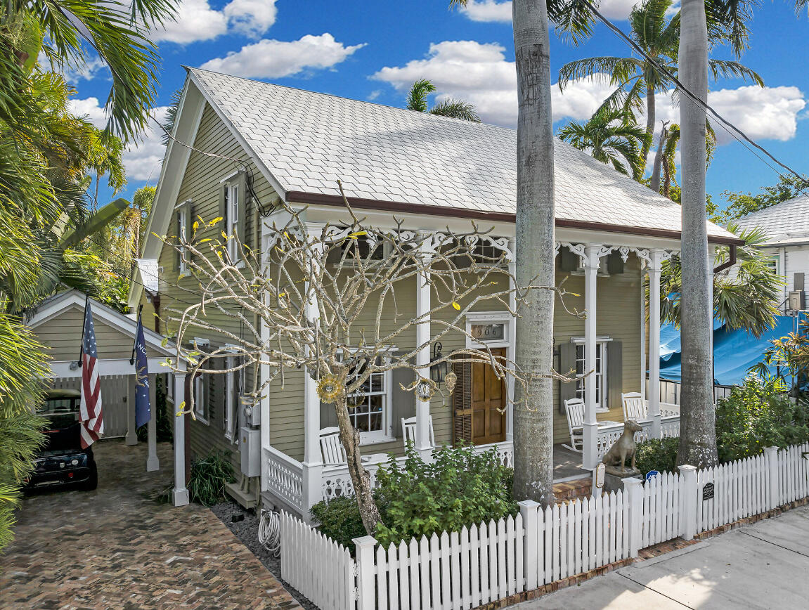 906 Southard Street Key West, FL 33040 - Photo 4 of 70 IMG_8860