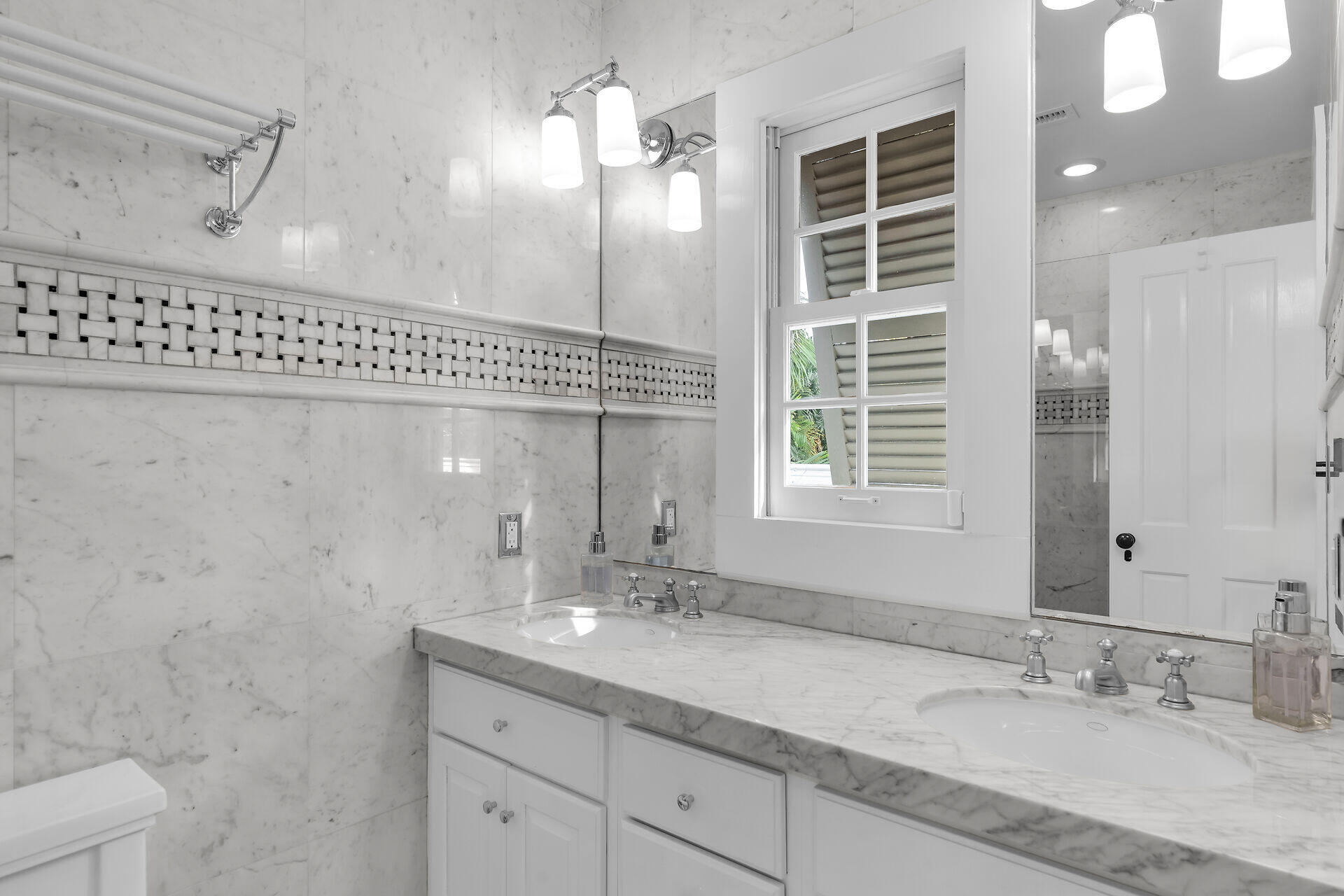 906 Southard Street Key West, FL 33040 - Photo 45 of 70 virtual-tour-360874-mls-high-res-image-4