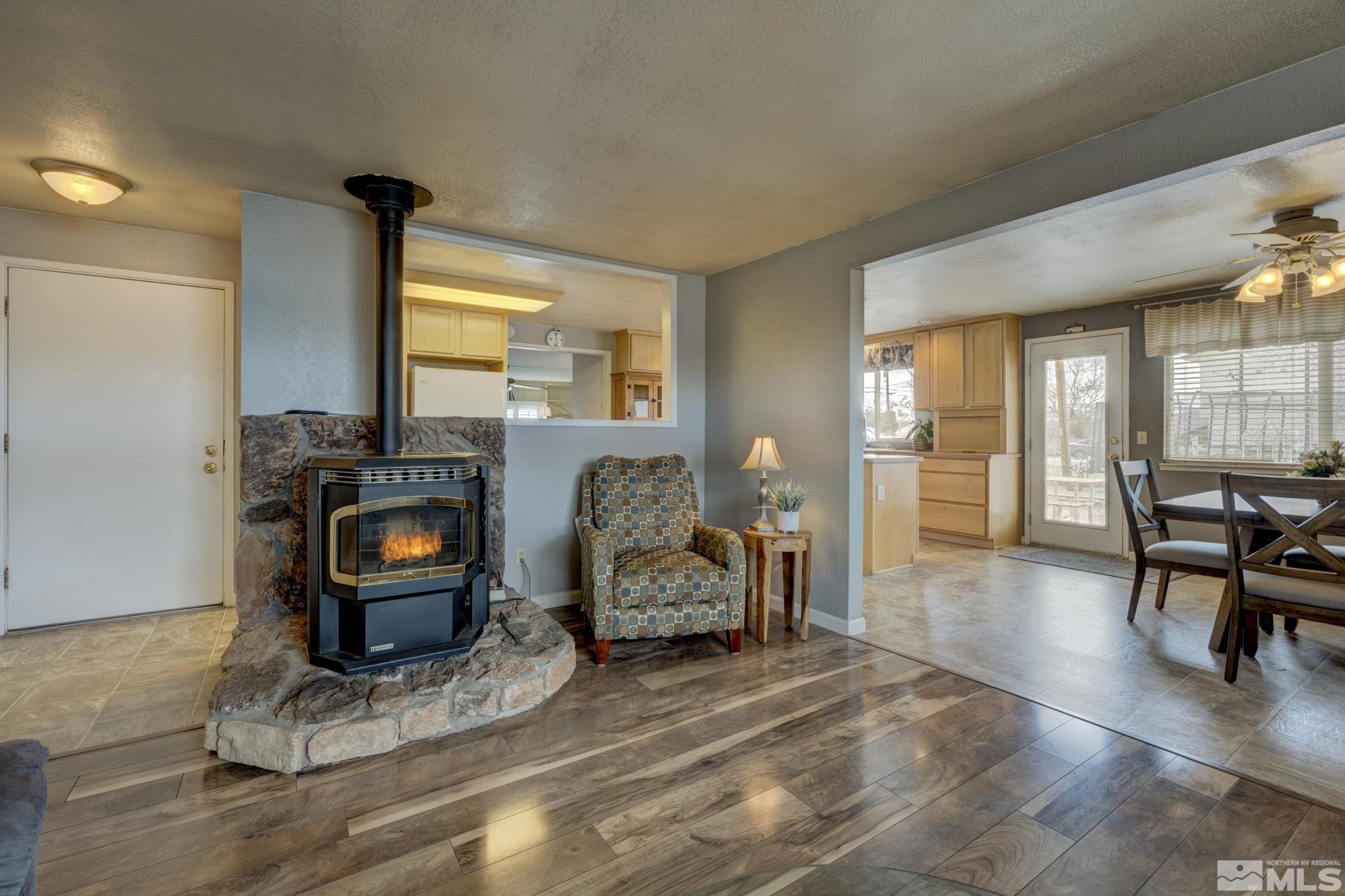 425 Alaska Street Reno, NV 89506 - Photo 9 of 36 Photo 9