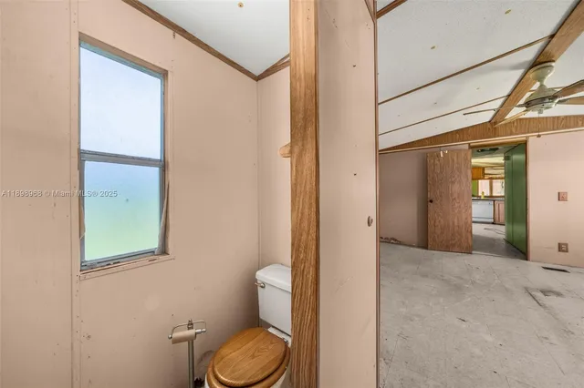 a bathroom with a toilet