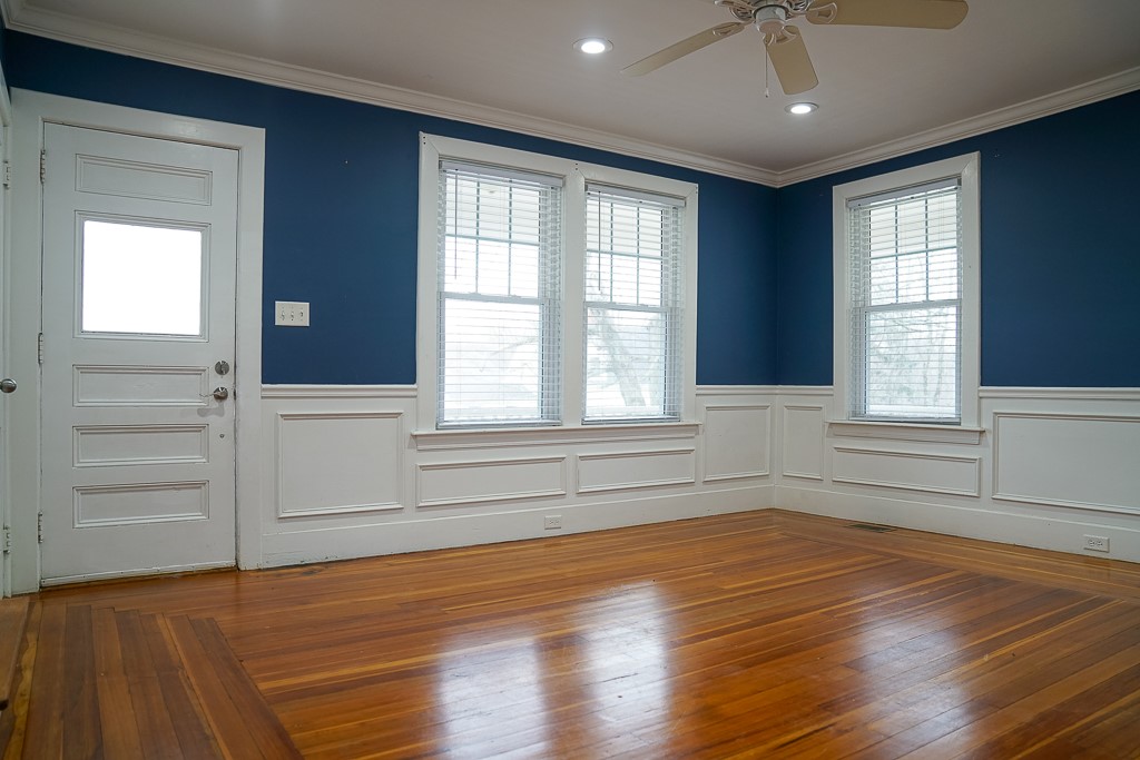 54 Scott Road Cumberland, RI 02864 - Photo 7 of 38 Living room