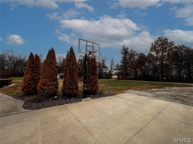 $550,000 | 1491 Burge Road, Centralia, IL 62801