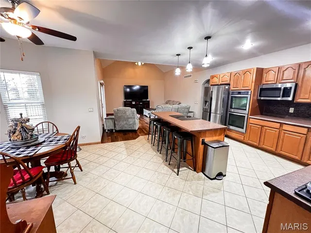 $550,000 | 1491 Burge Road, Centralia, IL 62801