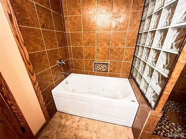 $550,000 | 1491 Burge Road, Centralia, IL 62801