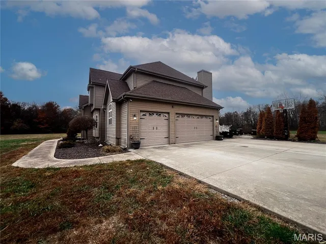 $550,000 | 1491 Burge Road, Centralia, IL 62801