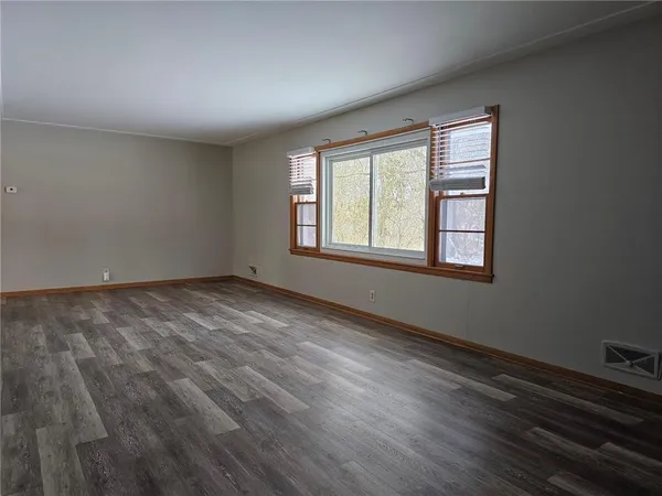 $3,500 | 7236 Harold Avenue, Golden Valley, MN 55427