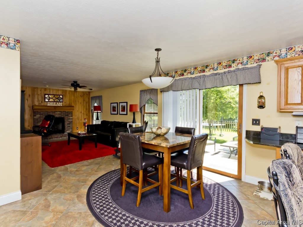 2916 Red Oak Lane Springfield, IL 62712 - Photo 15 of 36