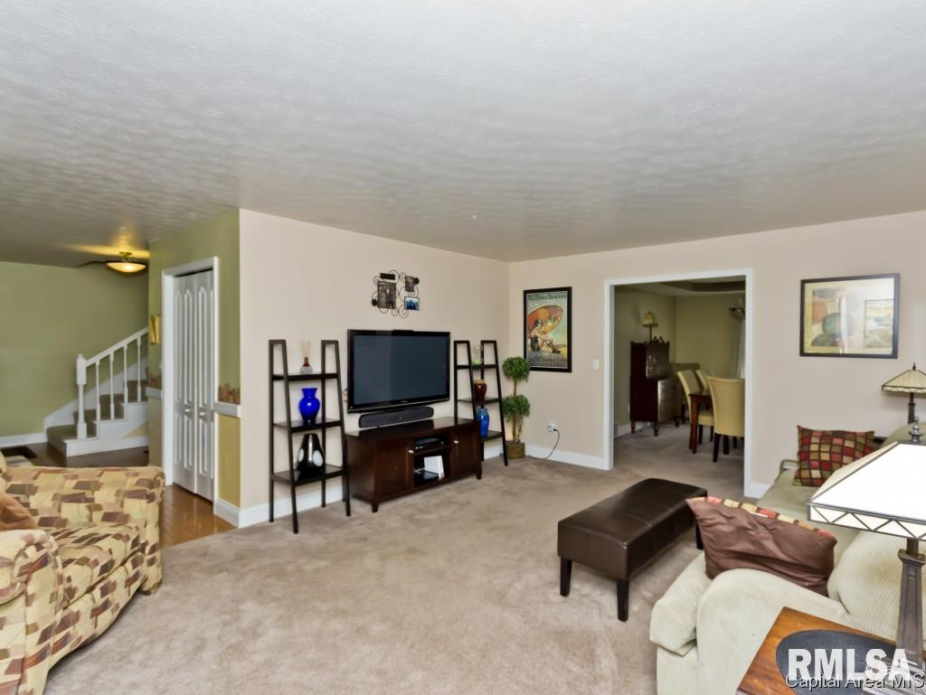 2916 Red Oak Lane Springfield, IL 62712 - Photo 5 of 36