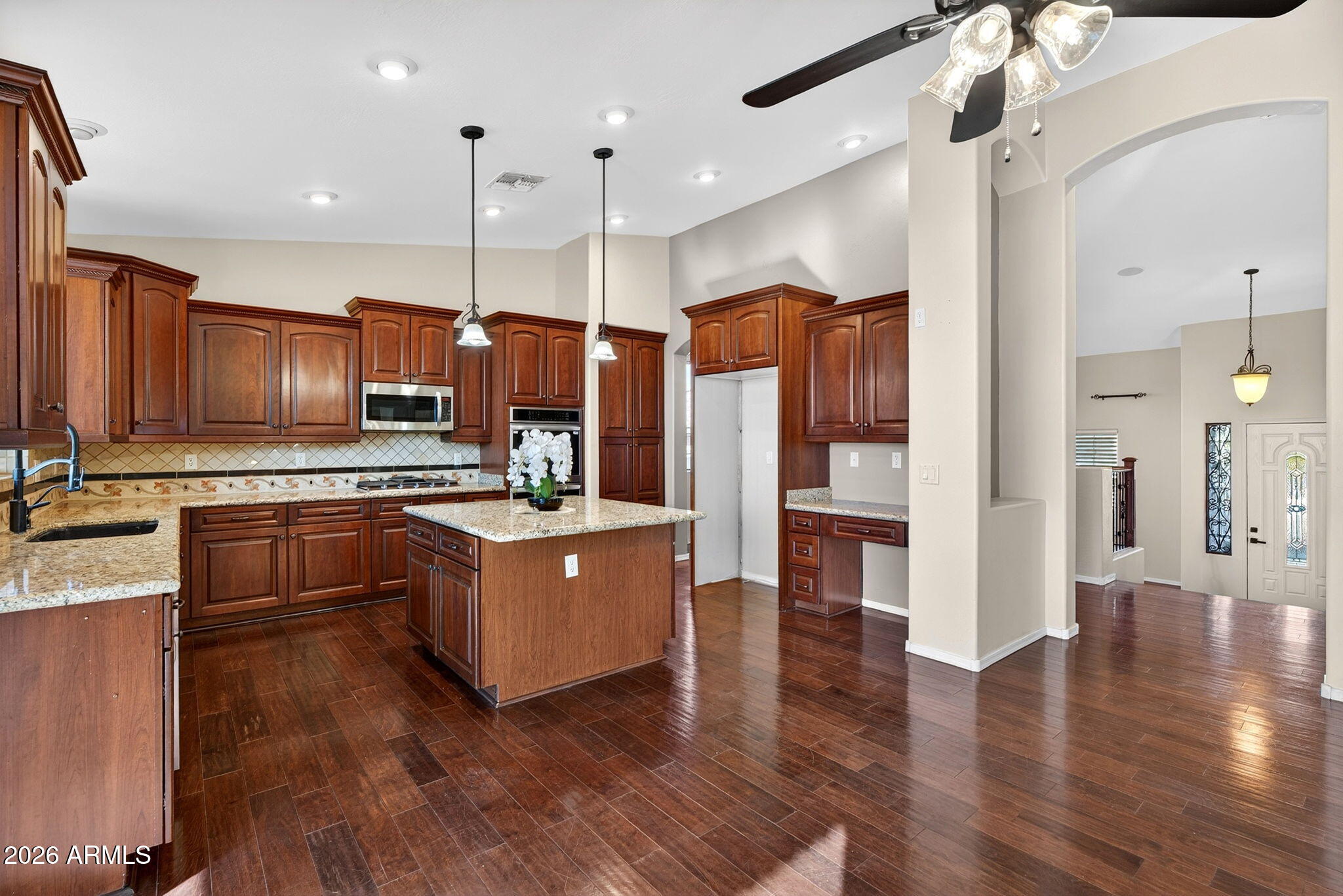 18336 Verdin Road Goodyear, AZ 85338 - Photo 13 of 49