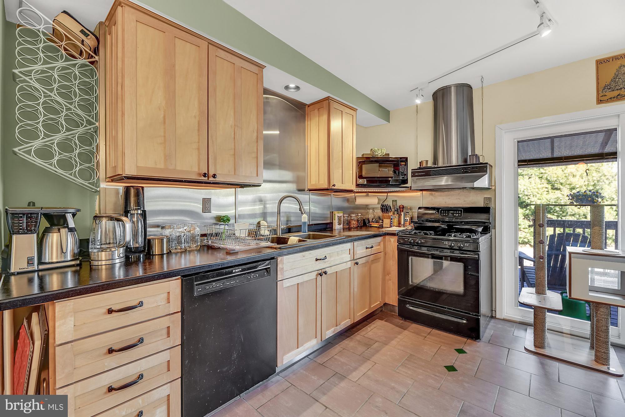 2917 Keswick Road Baltimore, MD 21211 - Photo 8 of 28 Gallery Image 8