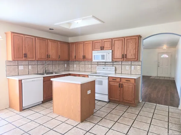 $1,700 | 4302 Gentle Grove Drive, San Antonio, TX 78251