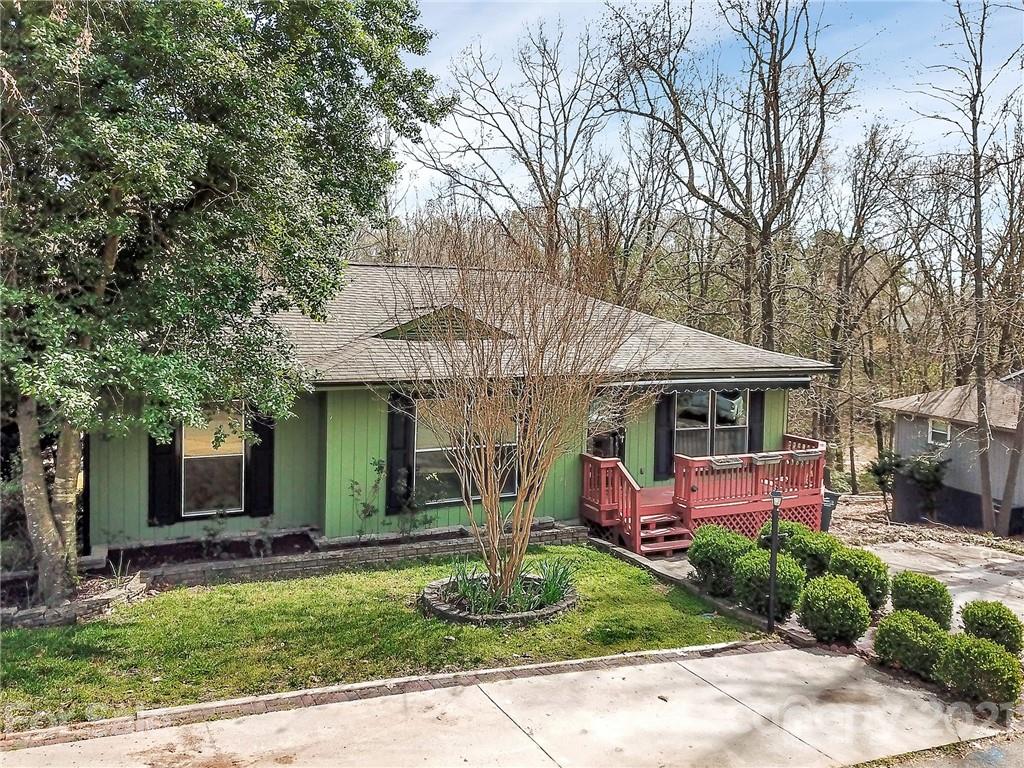 5031 Suwarrow Circle Tega Cay, SC 29708 - Photo 2 of 45 Gallery Image 2