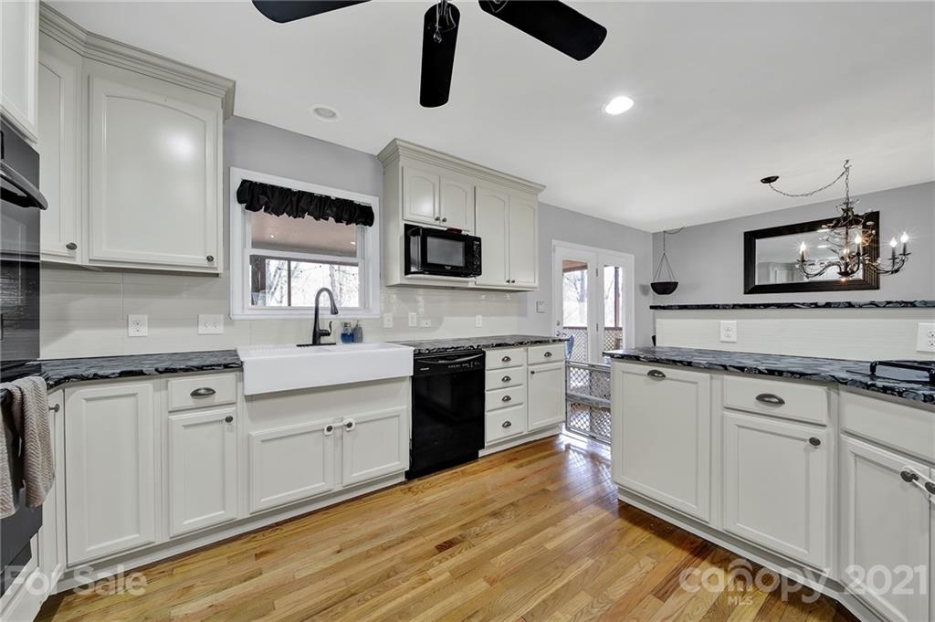 5031 Suwarrow Circle Tega Cay, SC 29708 - Photo 15 of 45 Gallery Image 15