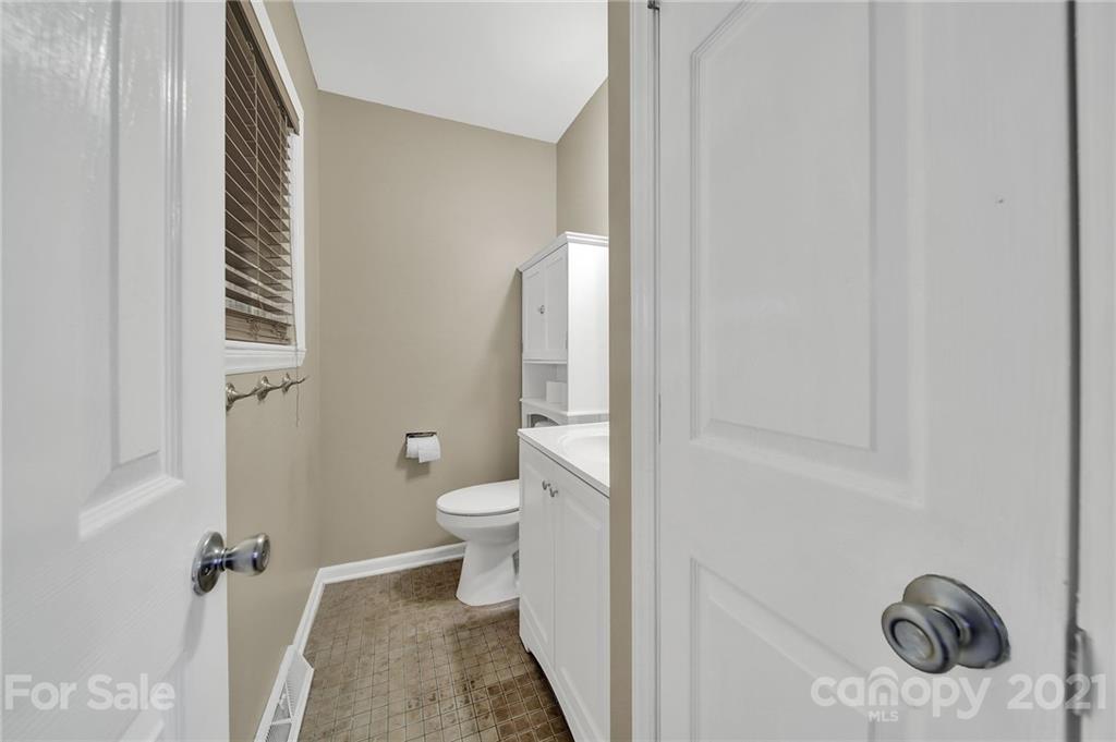 5031 Suwarrow Circle Tega Cay, SC 29708 - Photo 28 of 45 Gallery Image 28