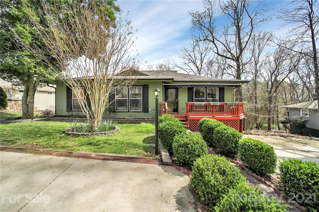 5031 Suwarrow Circle Tega Cay, SC 29708 - Photo 4 of 45 Gallery Image 4