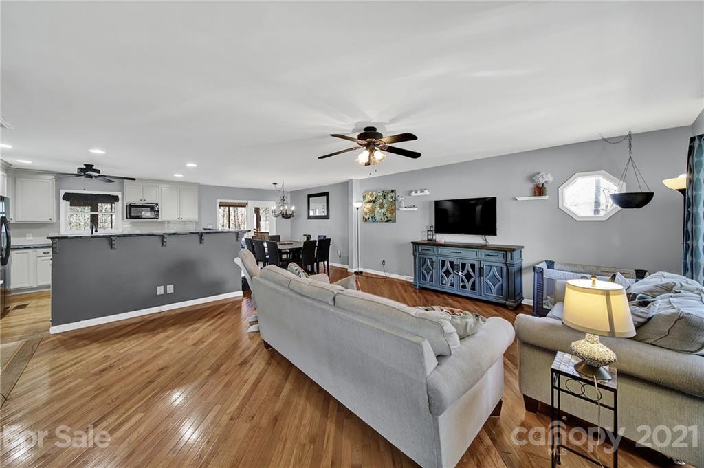 5031 Suwarrow Circle Tega Cay, SC 29708 - Photo 9 of 45 Gallery Image 9
