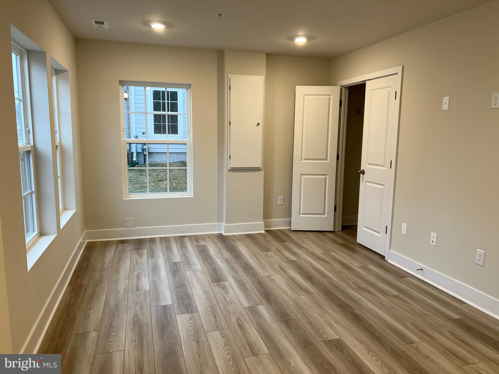 1808 Oxbow Road Windsor Mill, MD 21244 - Photo 4 of 40