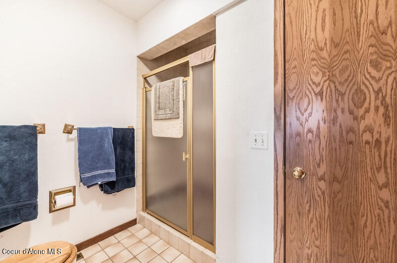 3574 East Tobler Road, Unit C12 Hayden, ID 83835 - Photo 25 of 45 Walk-in shower